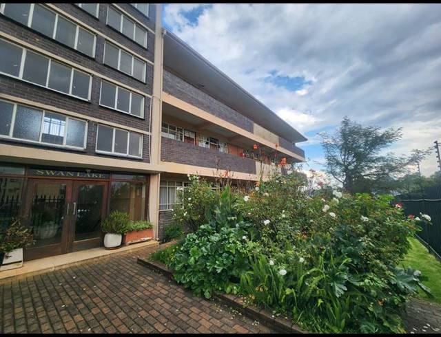 2 BEDROOM PROPERTY TO RENT IN FLORIDA